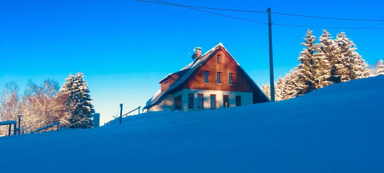 Apartment Loucky Janov nad Nisou Zewnętrze zdjęcie